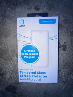 iPhone 16 screen protecter