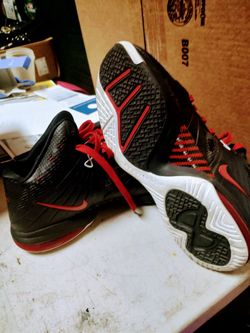 Men's Basketball Shoes 