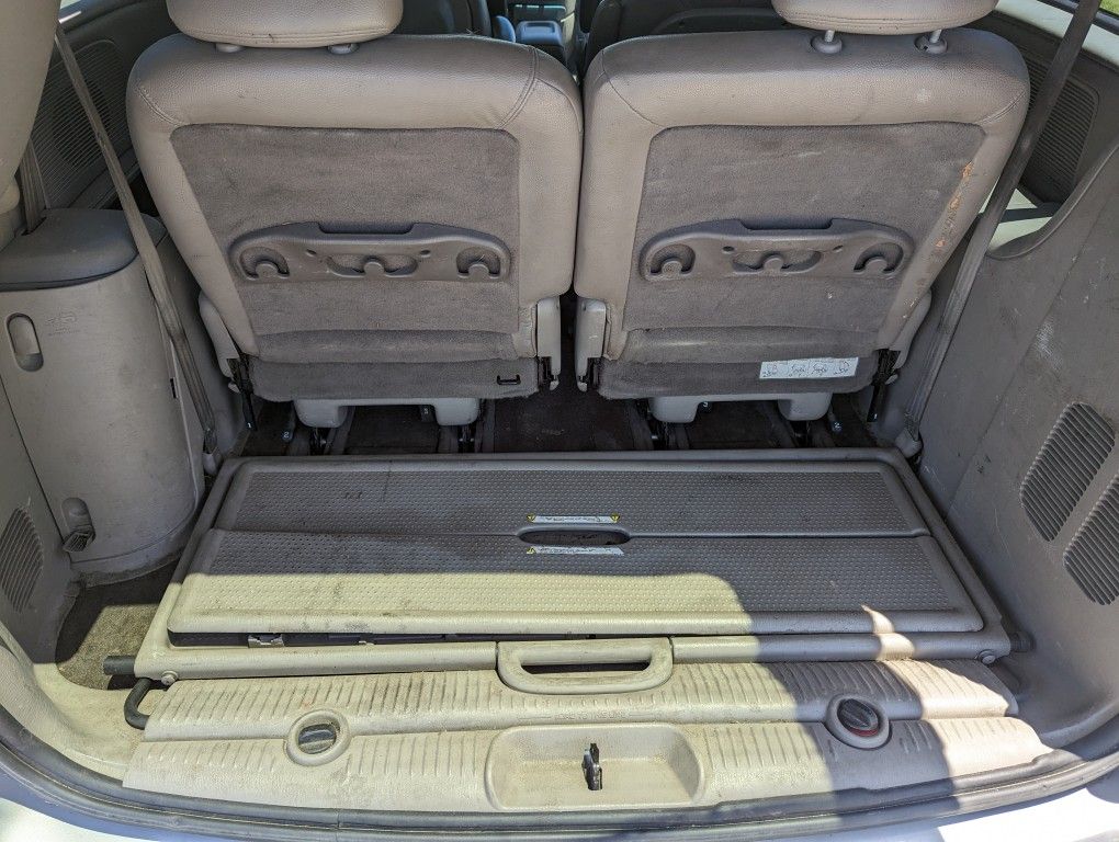 2002 CHRYSLER Town And Country Van for Sale in Sacramento, CA OfferUp