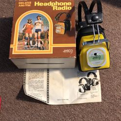 Deluxe AM/FM Model 212XL Headphone Radio Jaszo