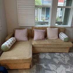 🔥 FOR SALE: Home Furniture & Camping Gear – Excellent Condition