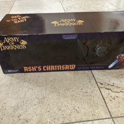 Ash’s Chainsaw Army of darkness electronic replica toy