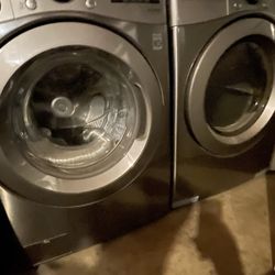 Washer and Gas dryer set LG