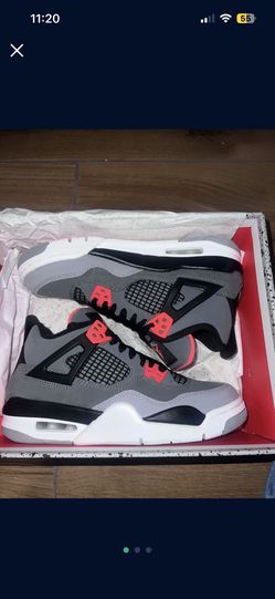 Jordan 4s