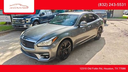 2015 INFINITI Q70