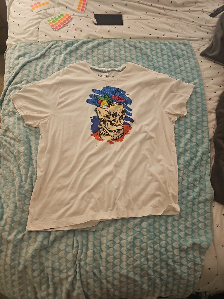 Robert Graham White Tee