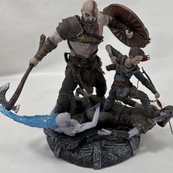 God Of Thunder Collector - Statue