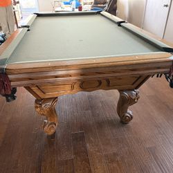 Pool Table 8ft ( Free Delivery & Set Up & New Color Felt Of Your Choice ) 