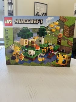 Lego Minecraft Bee Farm