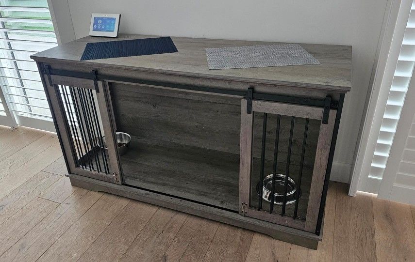 Large Dog Kennel