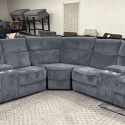 New Corduroy Recliner Sectional Couch / Free Delivery / Free Assembly 