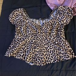 Cheetah Flowy Crop Top 