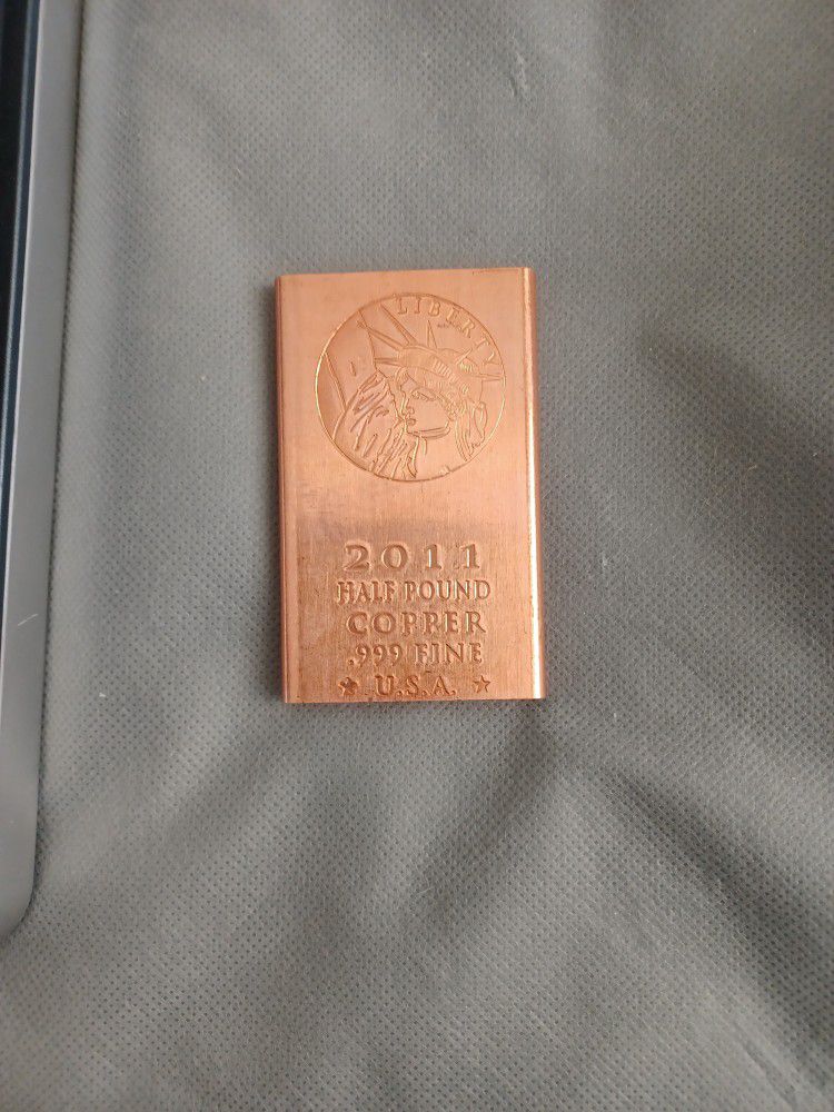 1/2 Pound Pure Copper Bullion 0.999 Fine 2011 - Statue Of Liberty