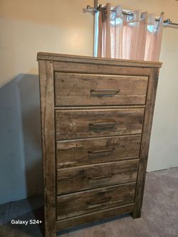 Dresser (Tall)
