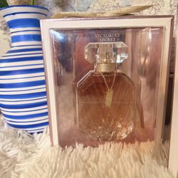 New VS BOMBSHELL CELEBRATION 3.4 OZ/100ML