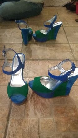 Used Shoe 3 tone wedge heels. OBO