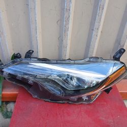 2017-2019 TOYOTA COROLLA Driver Side single projector Headlight