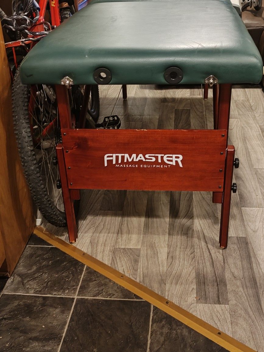 Fitmaster Massage Equipment Bed