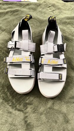 Dr Martens Pearson Sandals