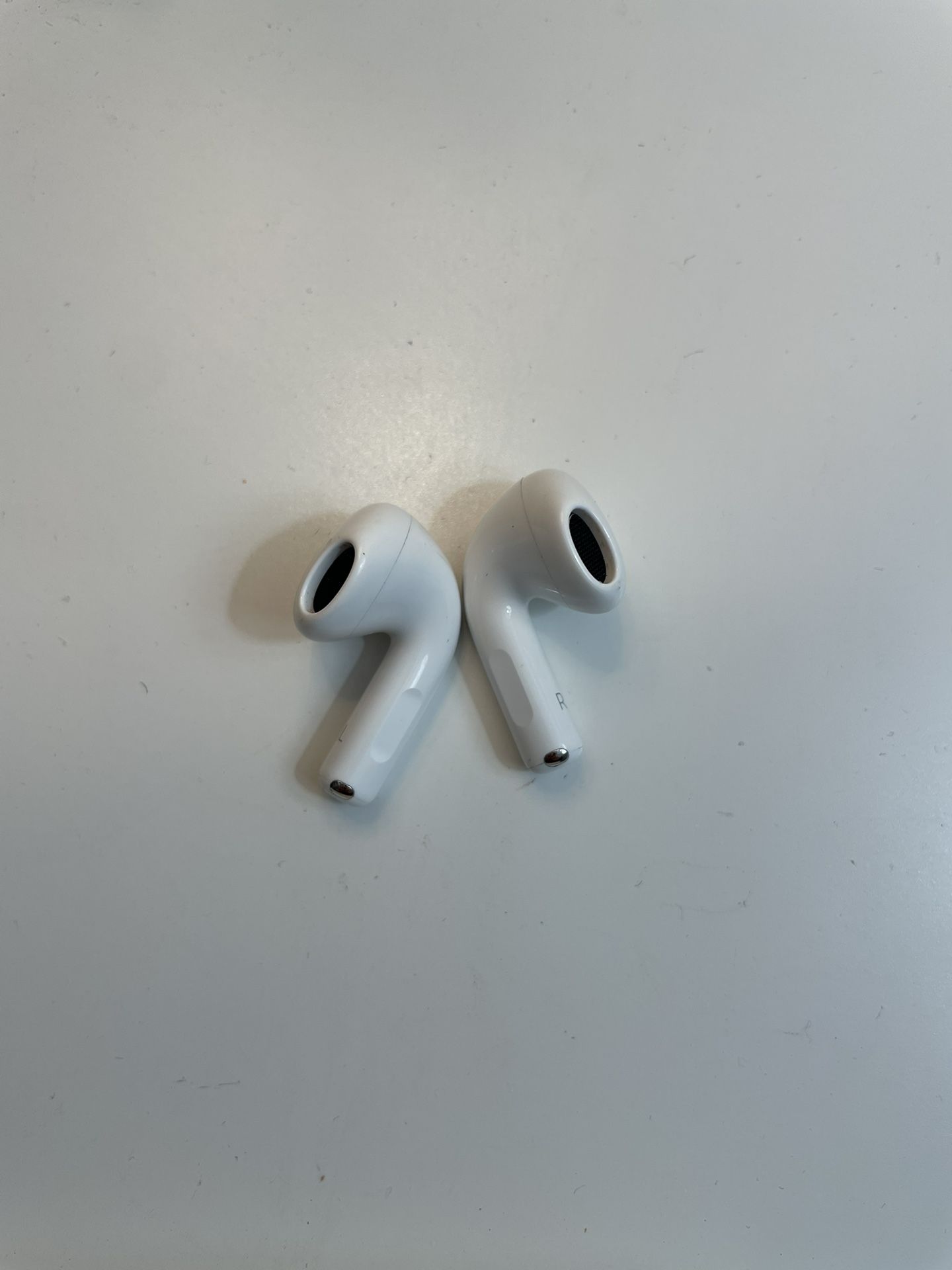 Airpods 4 (not Charging Case)