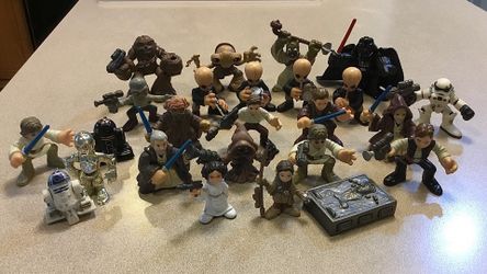 Star Wars Galactic Heroes Lot of 25 (2001- 2008)