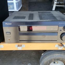 Pioneer Audio/ Video Receiver 