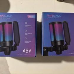 2 Podcast/gaming Mics