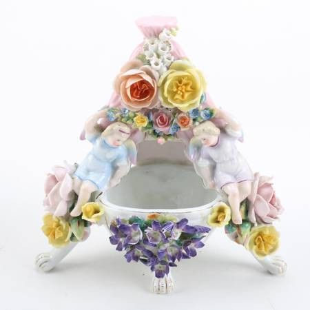 EXTREMELY RARE 18th CENTURY WALLENDORF TABLETOP GROTTO GARNITURE