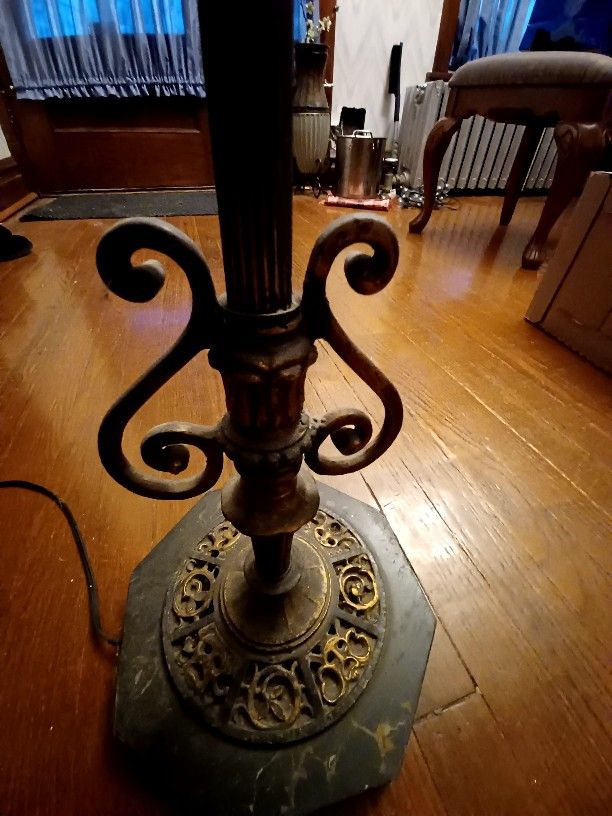 Quality Vintage Lamp - Nice and Heavy