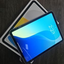 iPad 10th Generation 11” Display- Like new! 