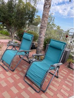 Outdoor Lounge Chairs