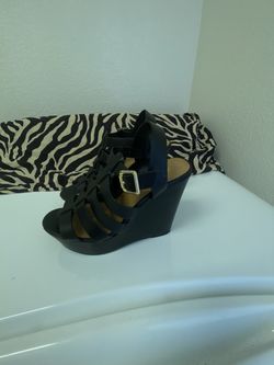 Wedge Strap Sandals Size 7