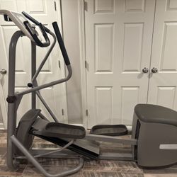 PRECOR EFX Elliptical Fitness Crosstrainer