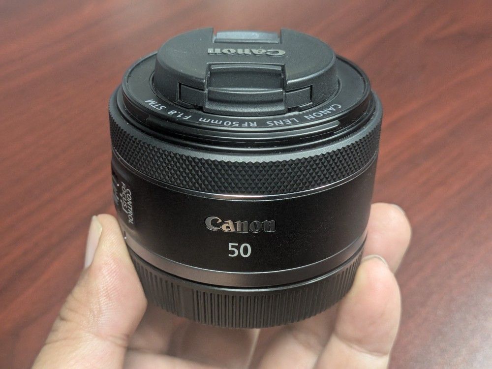 Canon RF 50mm f/1.8 STM Lens in great condition