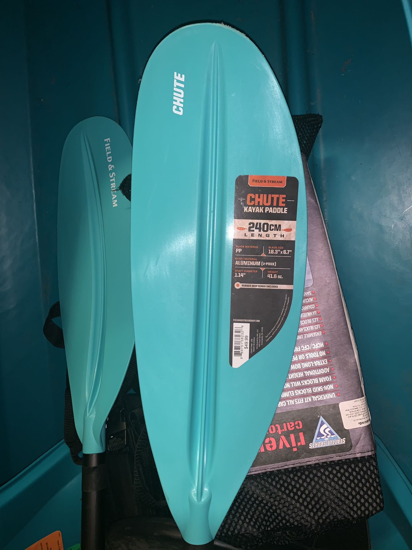 Lifetime zenith 100 sit in kayak almost like "New" for Sale in