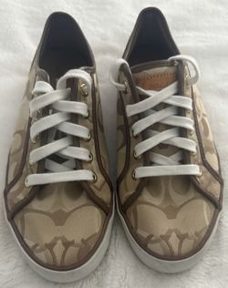 Tennis Size 8