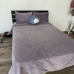 New Full Size Bed 