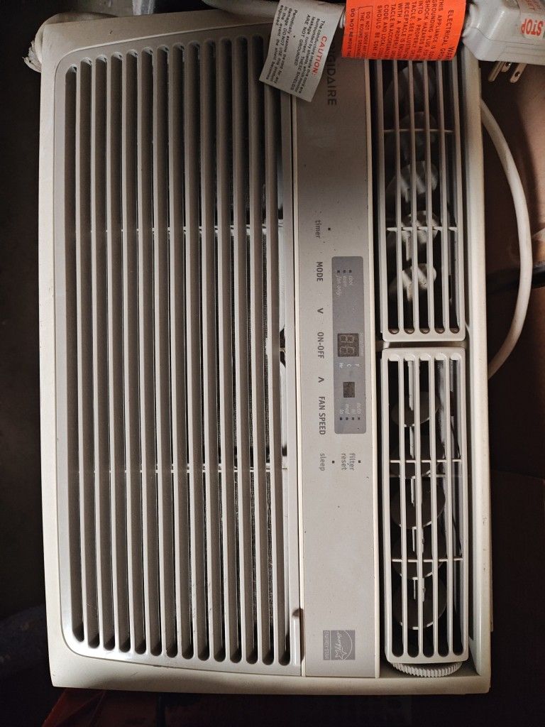 Frigidaire Window AC Unit