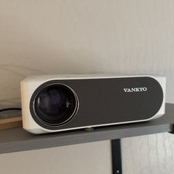 projector w/ screen