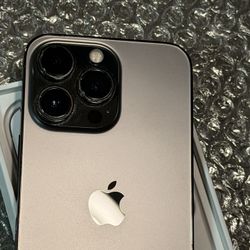 iPhone 13 PRO UNLOCKED Like New 