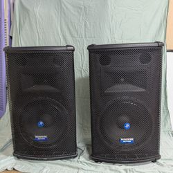 For Sale: Mackie SR1521z 15" Powered PA Speakers (Pair) – $899 OBO