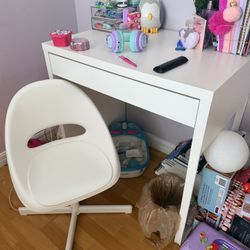 Children's desk with chair / Mess Escritorio Para Niños Con Su Silla