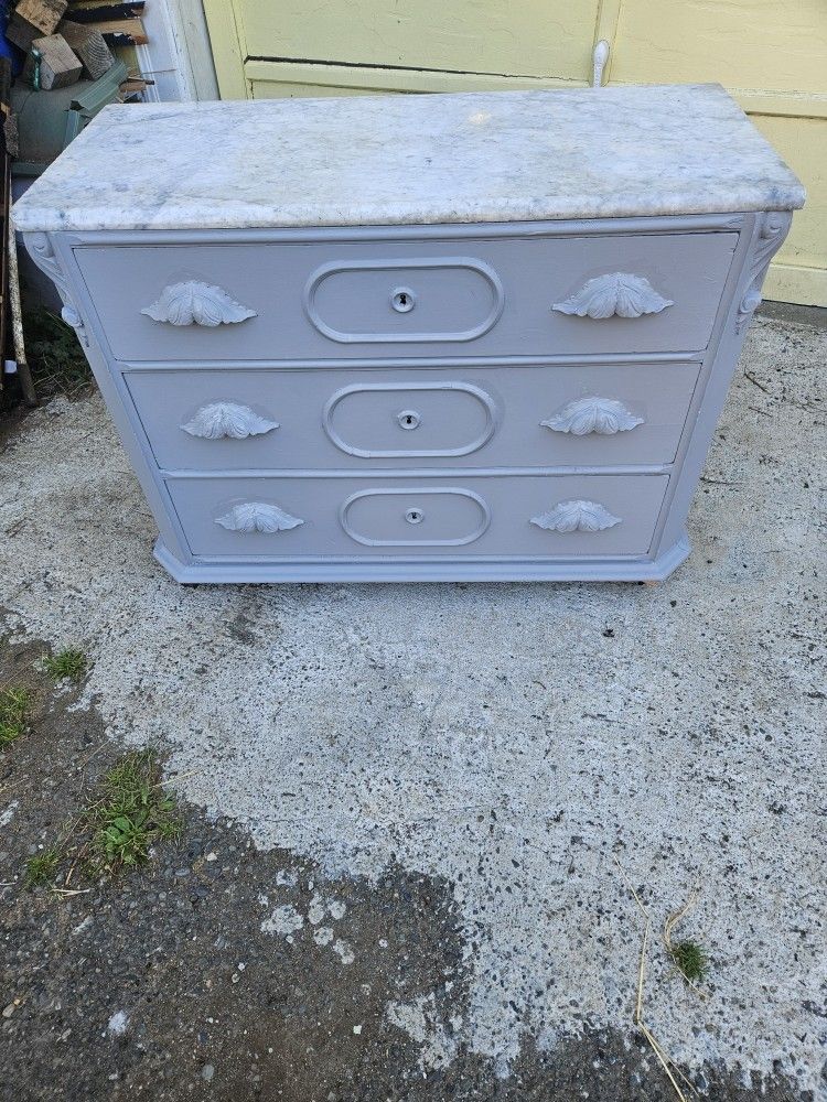 1890s 3 Drawer Dresser Wirh Marble Top