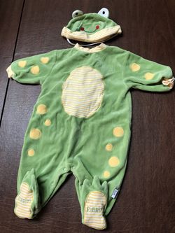 Frog baby costume