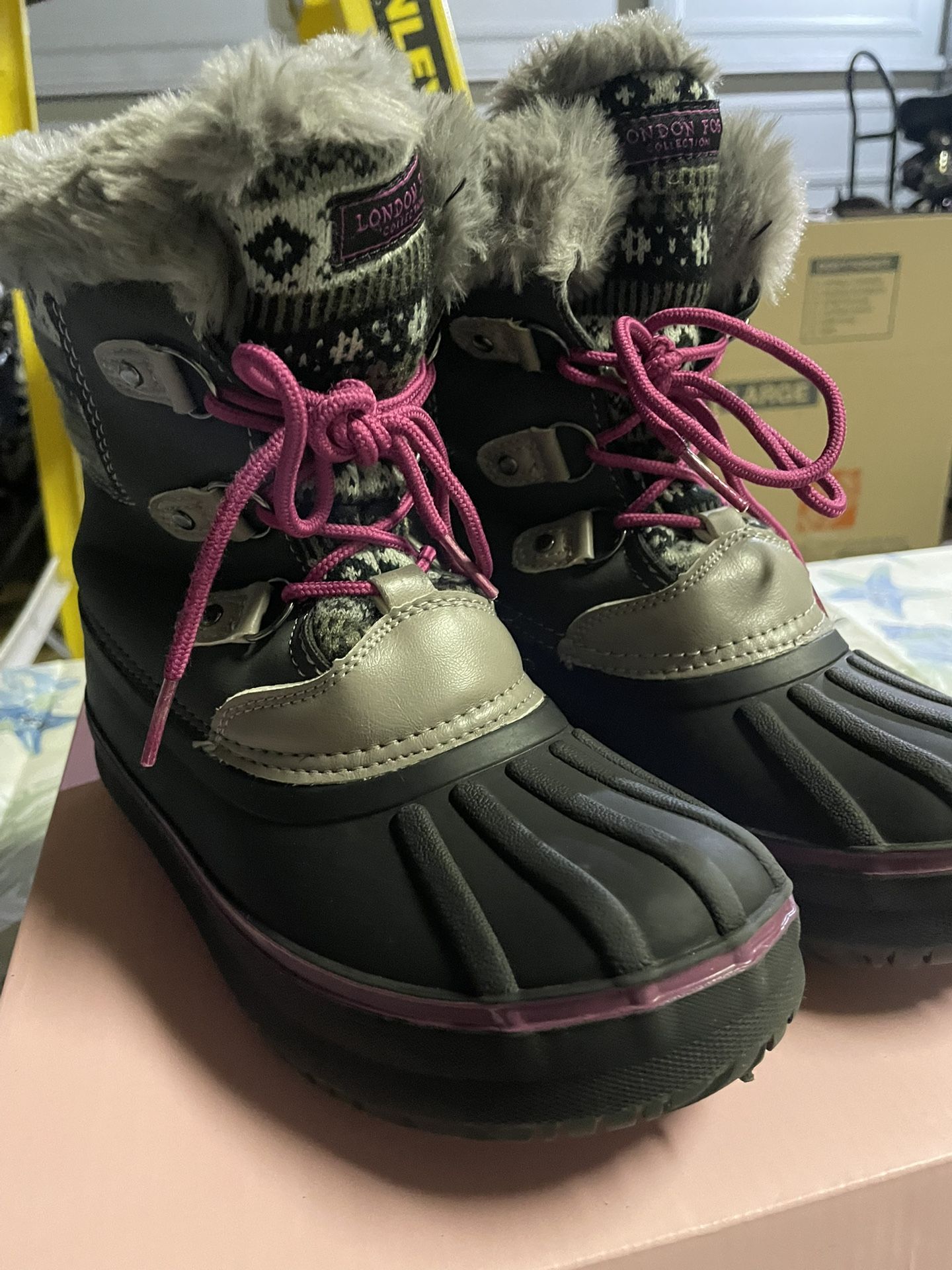 Snow Boots For Girl!