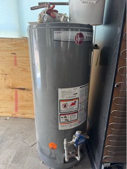 Rheem Classic Professional 40–50 gallon model.