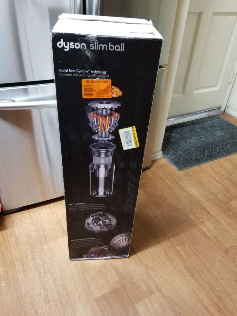 Dyson Slim Ball Animal Vacuum Cleaner for Sale in Gardena, CA - OfferUp