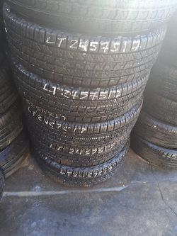 Set LT245/75/17 Goodyear Wrangler