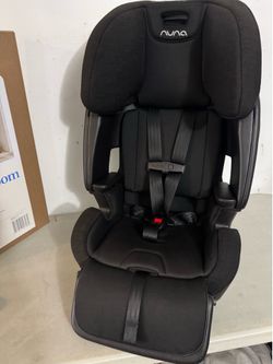 LUMN nuna car seat: 120 lbs max weight