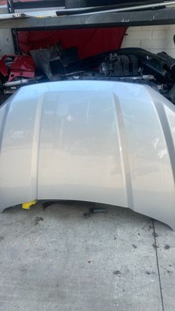 Aluminum hood for FORD 2021- 25  F150 small corner damage